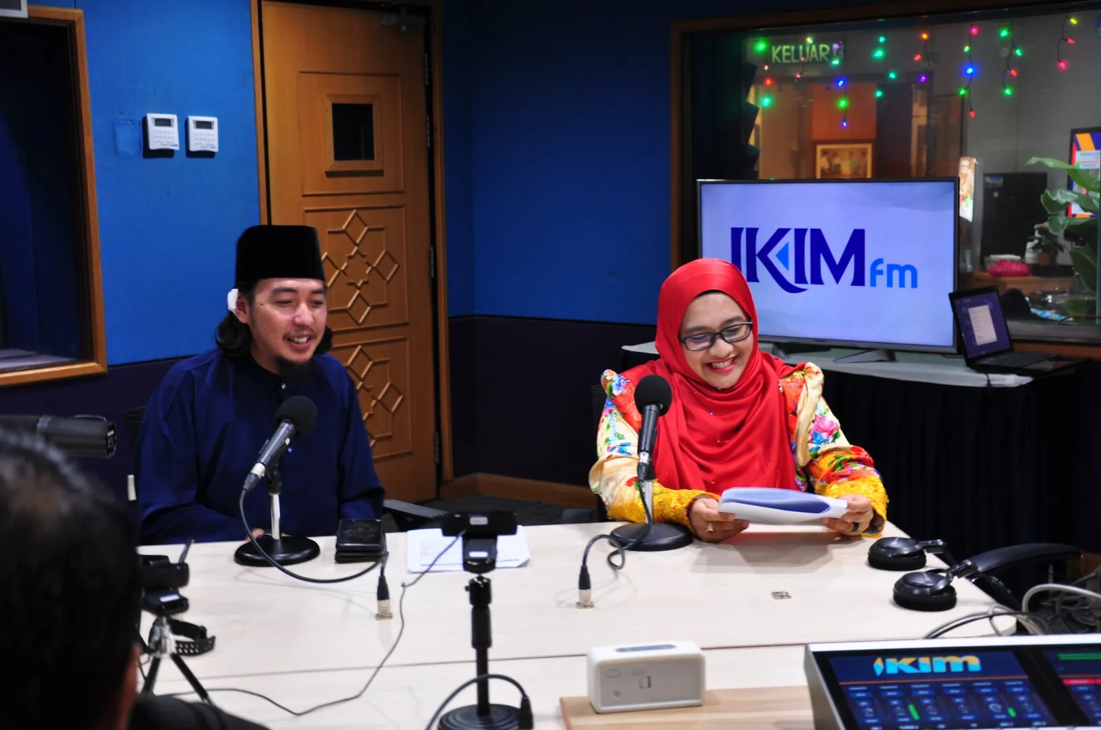 Sesi temubual radio di IKIM.fm